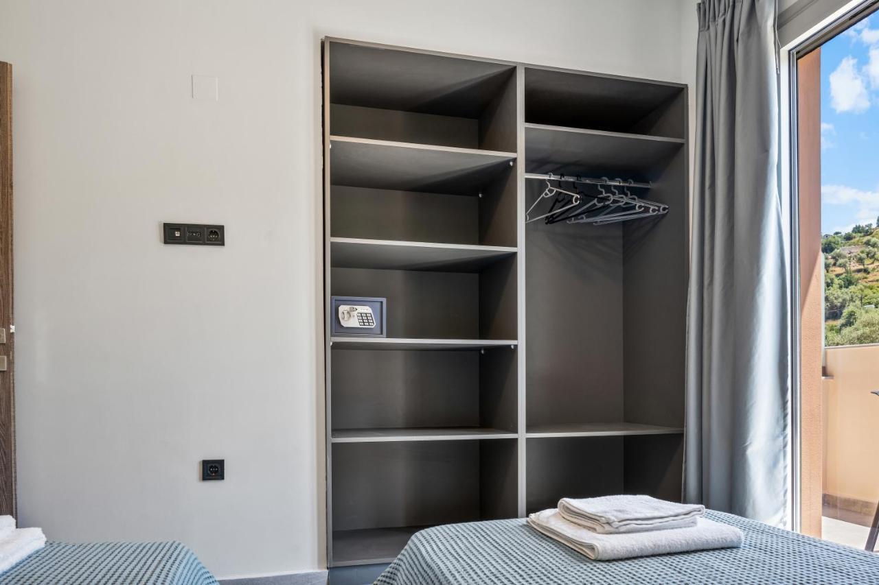 Robin'S Aparthotel Απόλπαινα Εξωτερικό φωτογραφία
